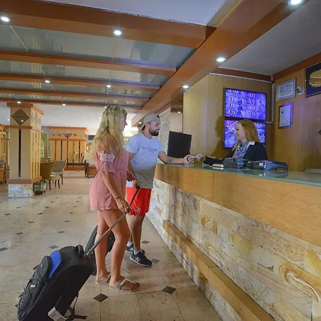 Bulvar Otel 3*
